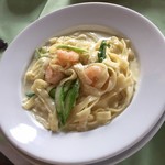 アスパラと小海老のクリームソース