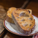 Bien - "コンテ・ジャポン"製（こしらへ）の麪麭（ぱん）