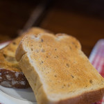 Bien - 雜穀（ざつこく）麪麭（ぱん）