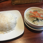 サバイチャイ タイ料理 - グリーンカレー