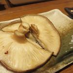 Teppansake No Kigaru - 肉厚ジャンボしいたけ焼き。