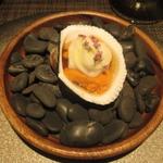 イル アオヤマ - 三河・赤貝
      利尻島・塩水雲丹
      コンソメジュレ