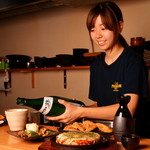 名古屋 路地裏 鉄板 笑劇屋