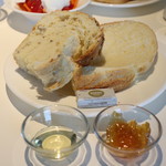 Hotel Plaza Venezia - 好きになったパンとはちみつとジャム