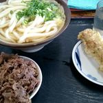 手打ちうどん 一屋 - かけうどん大・牛肉・ちくわの天ぷら