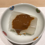 鮨処 有馬 - スルメイカの肝和え握り