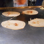 お好み焼 みっちゃん総本店 - 調理②