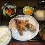 山海 - ブリカマ焼き定食 大飯 1,000円
            完食！ 美味いっ！