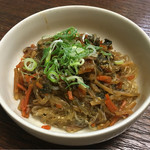 北野エースフーズブティック - 料理写真:濃厚ごま油香るチャプチェ