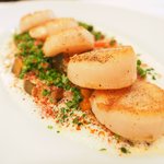 ランチセット 2592円 のホタテのポワレ