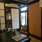 Hasumi - 店内　椅子席