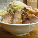 チャーシューメン・ヤサイ・アブラ・ニンニク(*^。^*)