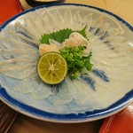 割烹 やました - めいたカレイの薄造り