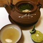 食彩庵 わたつみ - いい出汁が出ててます！お好みでスダチを絞ります。