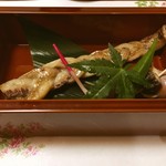 食彩庵 わたつみ - タチウオも捻って凝っています。