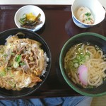 Uchidaya - Bランチ牛肉とエビ天の玉子とじ698円