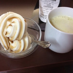 快活CLUB - ソフトクリーム(チョコシロップがけ)、コーンポタージュ