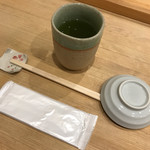 72974593 - お茶、割り箸、お手拭き