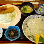 お食事処 大原 - しらす丼とアジフライ定食1650円