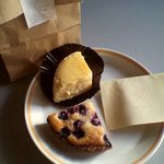 まぃまぃ堂 - チーズケーキとブルーベリータルト