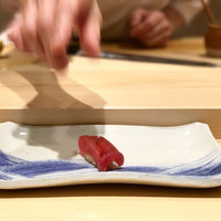 寿司割烹 魚紋 - 渾身の一貫