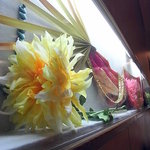 マンダラ - ゴージャスな店内