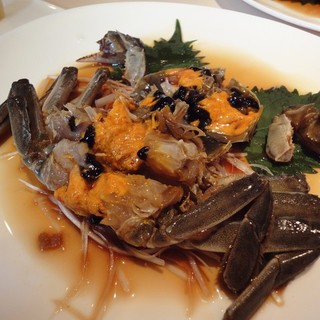 Drunken crab is Shanghai crab marinated in old sake. Commonly known as the drunken crab.