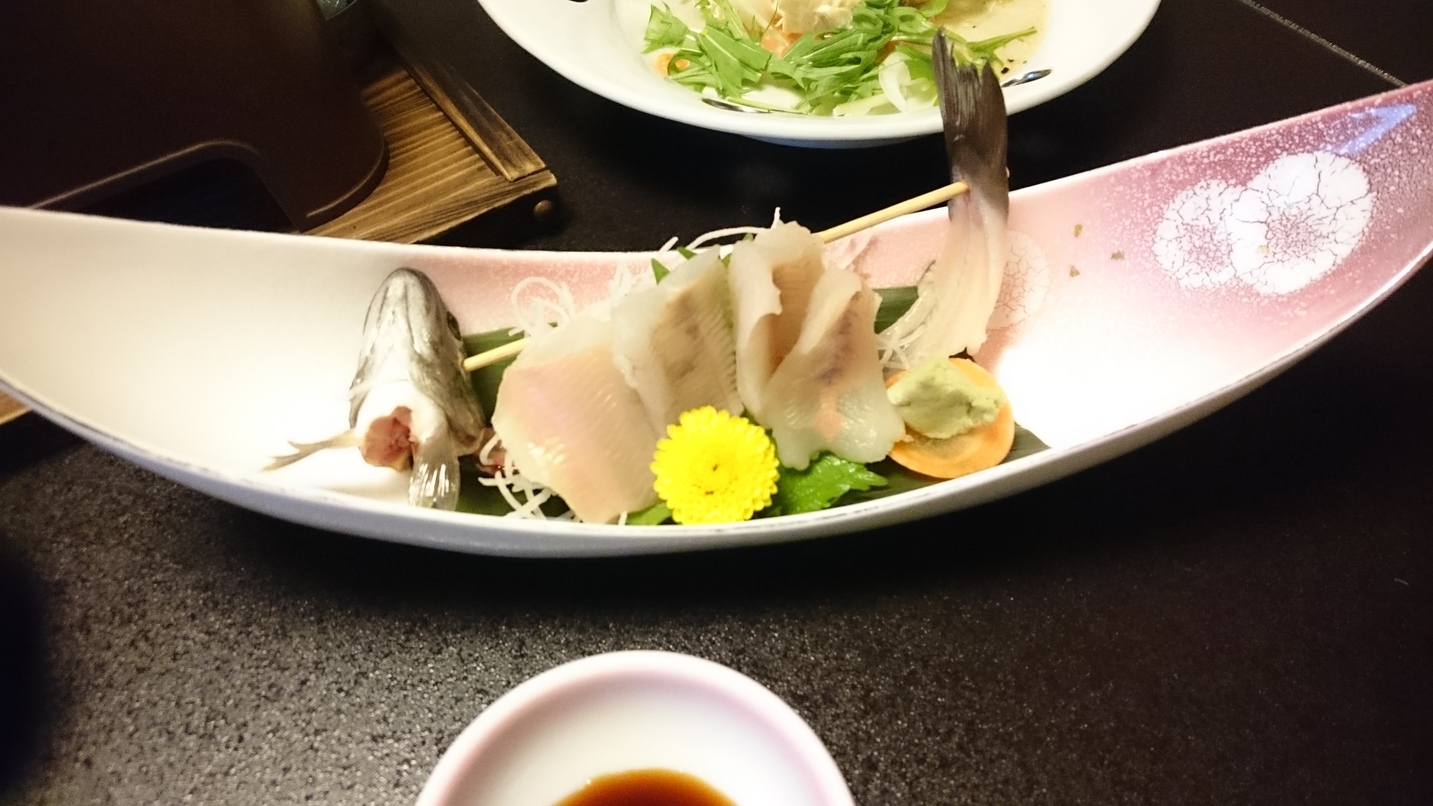 静寂とまごころの宿七重八重 name=