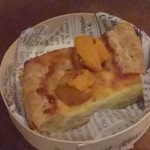 デルフィーナ - 北海道産生うにとチーズのタルト ルカーニア風