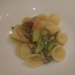 デルフィーナ - 岐阜県産鮎と九条ネギのソース ショートパスタオレキエッテ