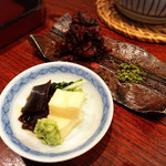滋味 康月 - 鰻の佃煮と実山椒、香の物