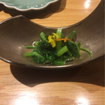 海山邸 - 【小鉢】菊菜のお浸し 坂本菊 とんぶり 針唐墨