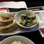 Komagane Raion - ランチの餃子と小鉢