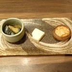 料理屋 壱 - 茄子の煮浸し、クリームチーズの味噌漬け、椎茸の海老クリーム詰