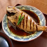 わかまつや - 【魚煮付けランチ/780円】丸ごと一匹ドーーーン！です。