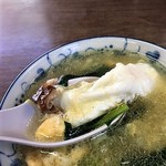 来々軒 - 白身が固まってます