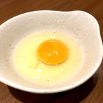 焼肉 鶯谷園 - 生卵