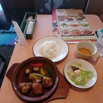 サイゼリヤ - 【2017.9.13(水)】①鶏肉のオーブン焼き(並盛)500円