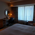 Sheraton Macao Hotel, Cotai Central - ベッドルームにデスク