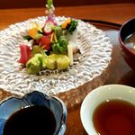 日本料理 梅元 - お刺身　赤だし　漬物