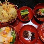 ごとく亭 - 予約していた食事。これに鮎の焼き物もついている。