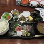 Nihombashi Ikasenta- - 刺身定食　1000円