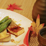 Teppanyaki of young chicken and seasonal vegetables