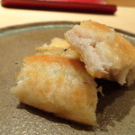 鮨 さかい - ＊鰻から出る脂で外はカリッ、身はフックラとしていて、とても美味しい。