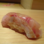 鮨 さかい - ◆ノドグロ（対馬）・・昆布〆にされていますが、それでも上品な脂を感じ美味。