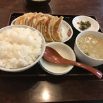 らーめん十勝 - 餃子定食