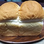 パルクアベニューカワトク プチデリカ - 山高食パン 288円