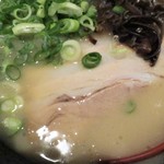 博多ラーメン 極麺うまか - チャーシュー