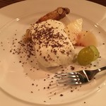 市駅裏小さなイタリアン トマリギ - レモンのティラミス