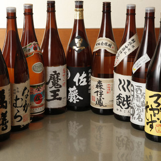 Enjoy an extraordinary experience with carefully selected sake from all over the world